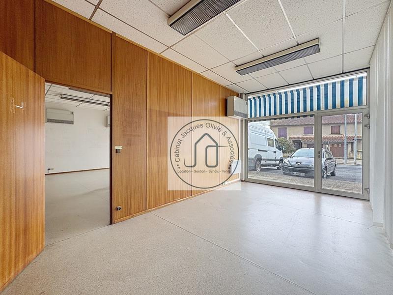Local commercial - 164 m² - 9 pièces