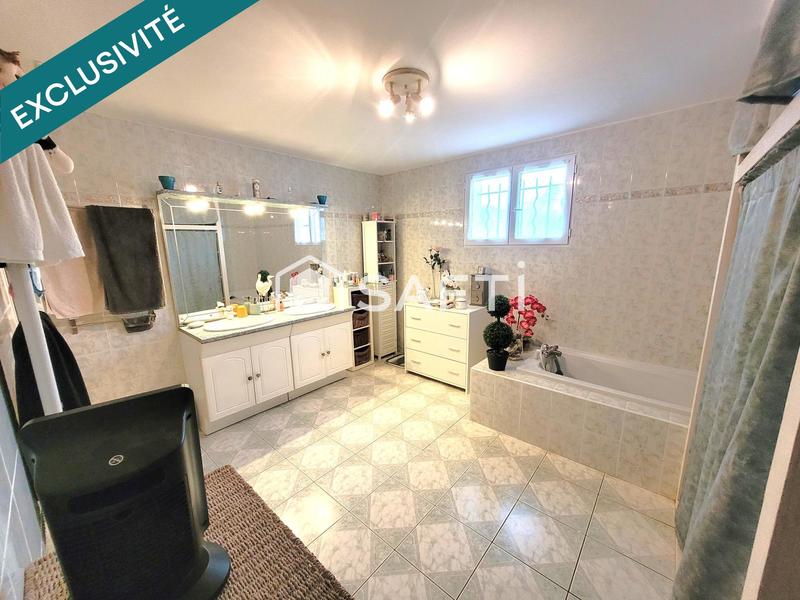 Maison - 140 m² - 6 pièces