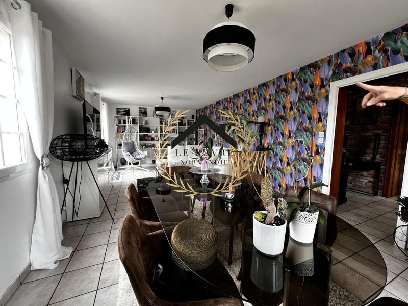 Maison traditionnelle - 139 m² - 5 pièces