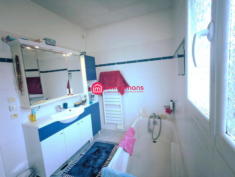 Maison - 164 m² - 8 pièces