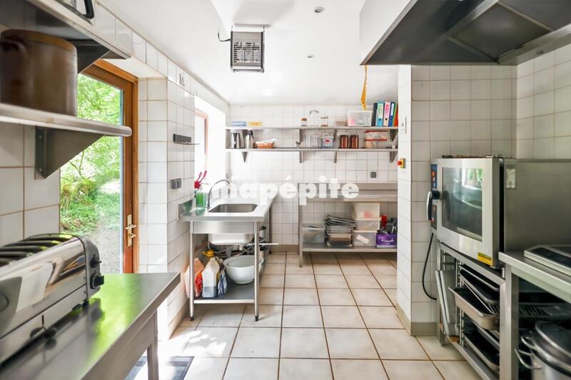 Longère - 1 275 m² - 19 pièces