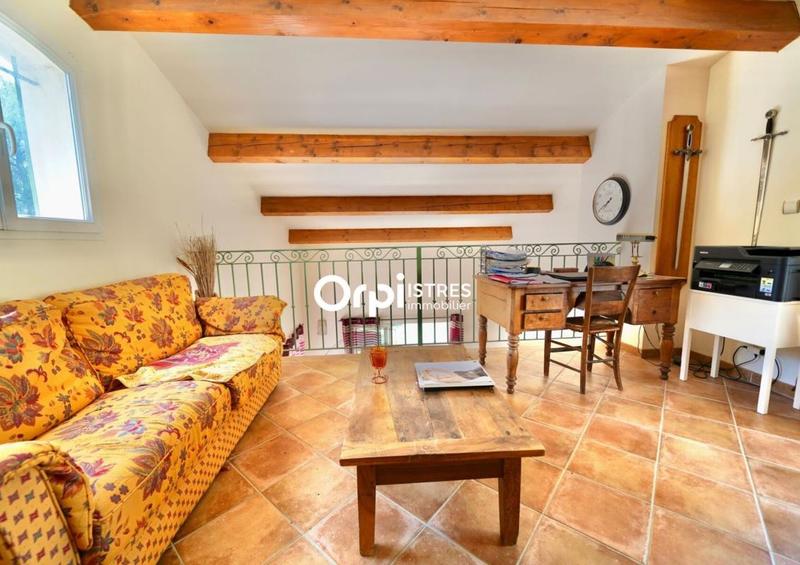 Villa - 250 m² - 6 pièces