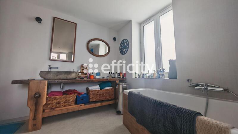 Maison de village - 146 m² - 5 pièces