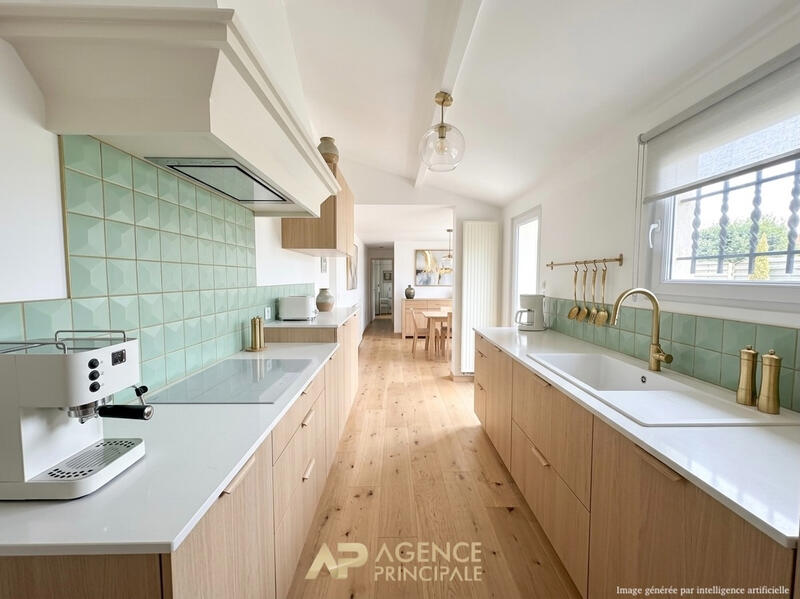 Maison - 161 m² - 7 pièces