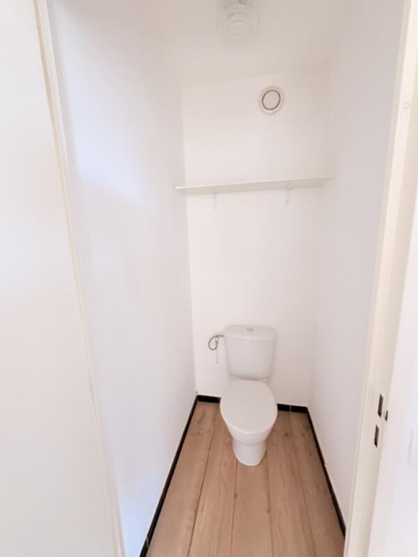 Appartement - 60 m² - 2 pièces