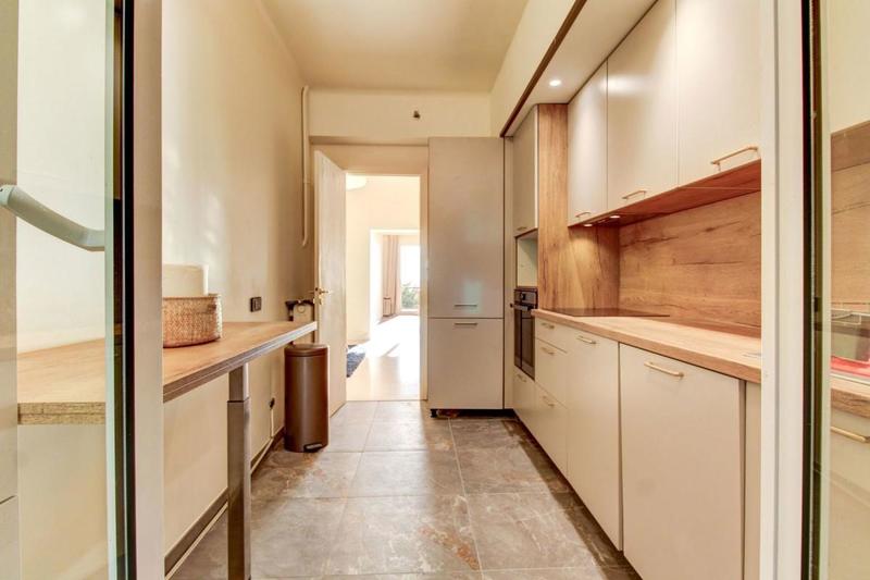 Appartement - 92 m² - 3 pièces