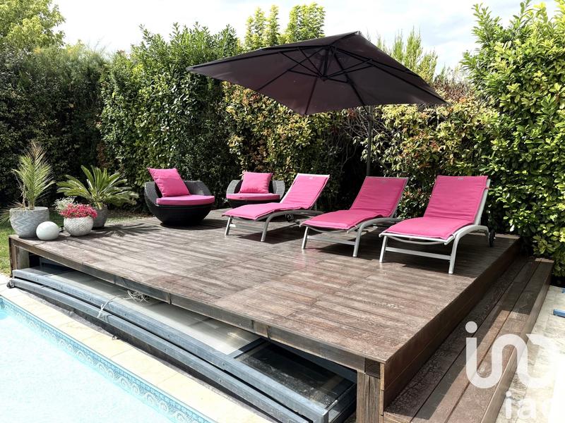 Maison - 355 m² - 10 pièces