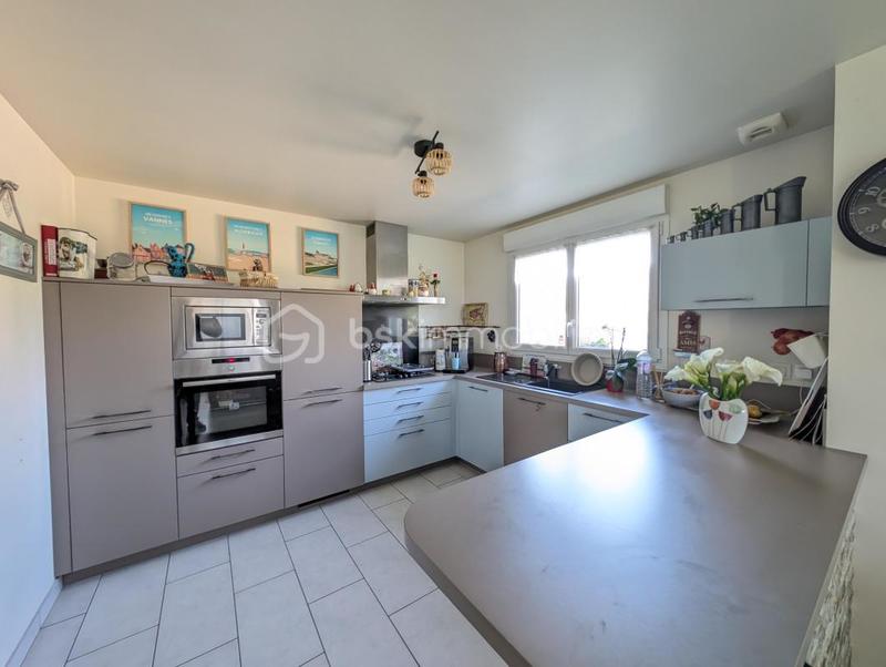 Maison - 94 m² - 5 pièces