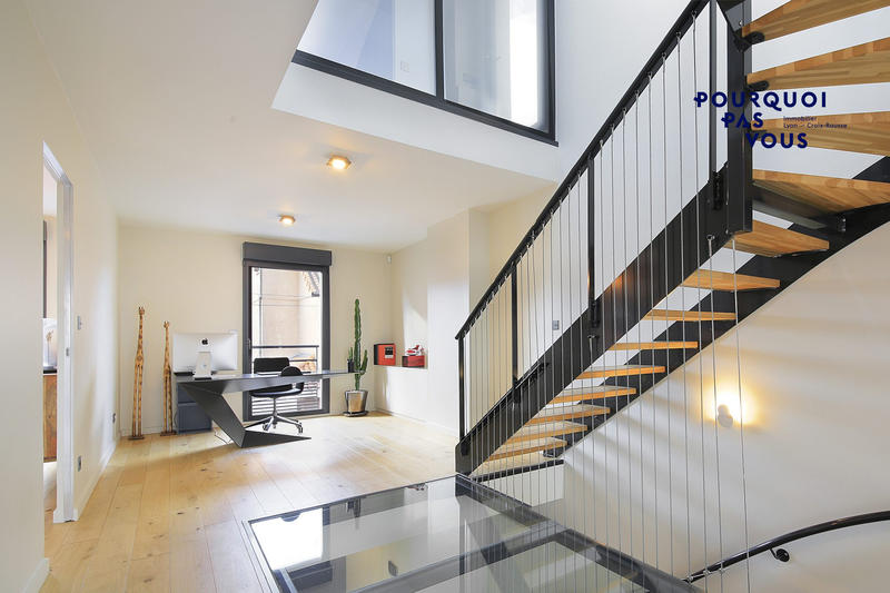 Maison - 210 m² - 6 pièces