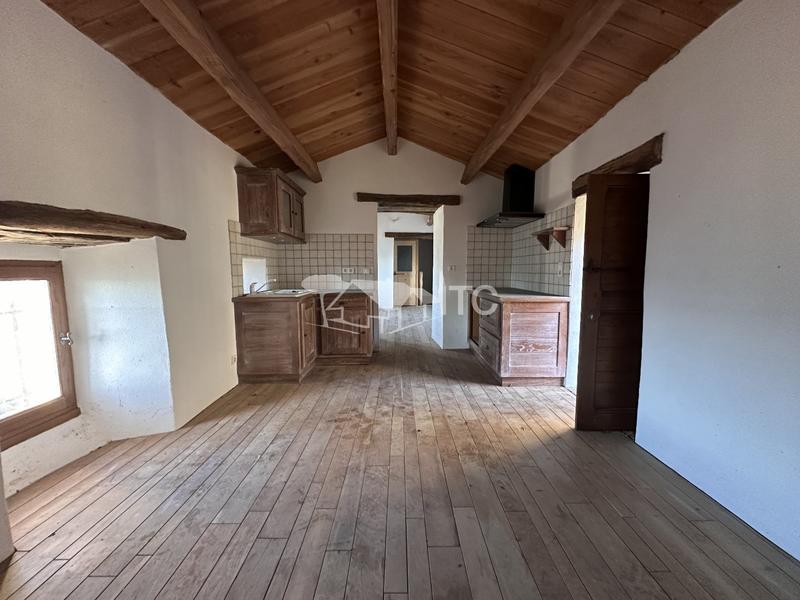 Corps de ferme - 329 m² - 16 pièces