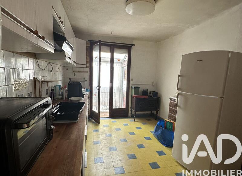 Maison - 200 m² - 7 pièces