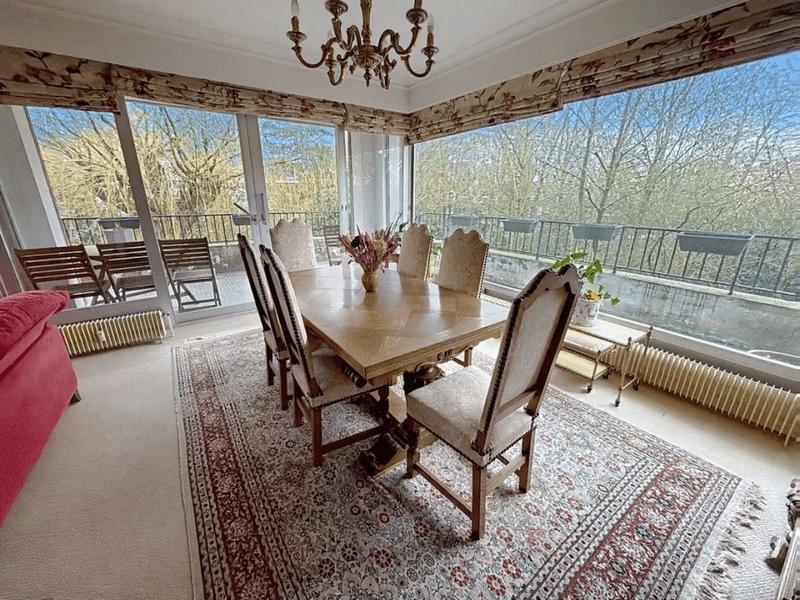 Appartement - 151 m² - 7 pièces