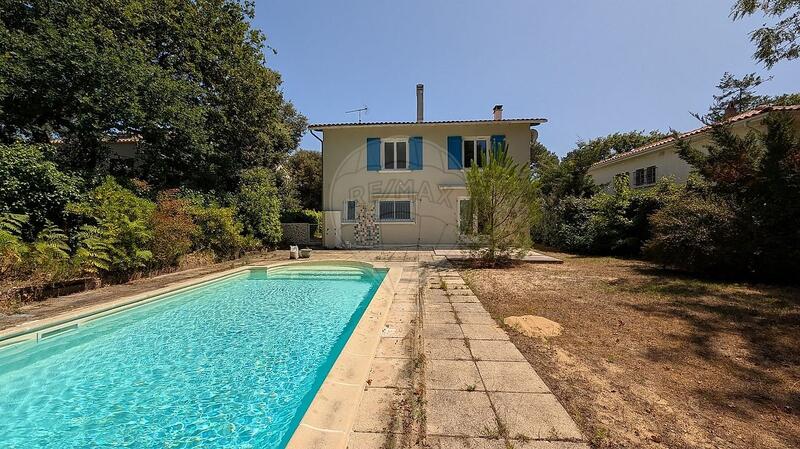 Maison - 111 m² - 5 pièces