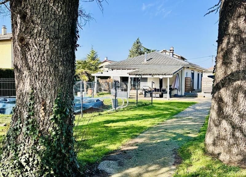 Maison traditionnelle - 110 m² - 5 pièces