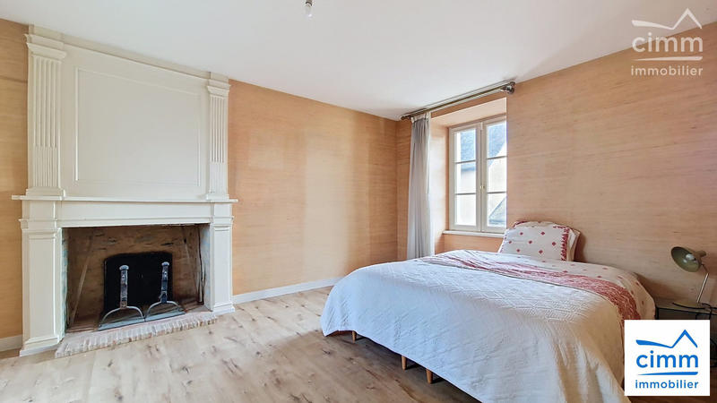 Maison - 209 m² - 7 pièces