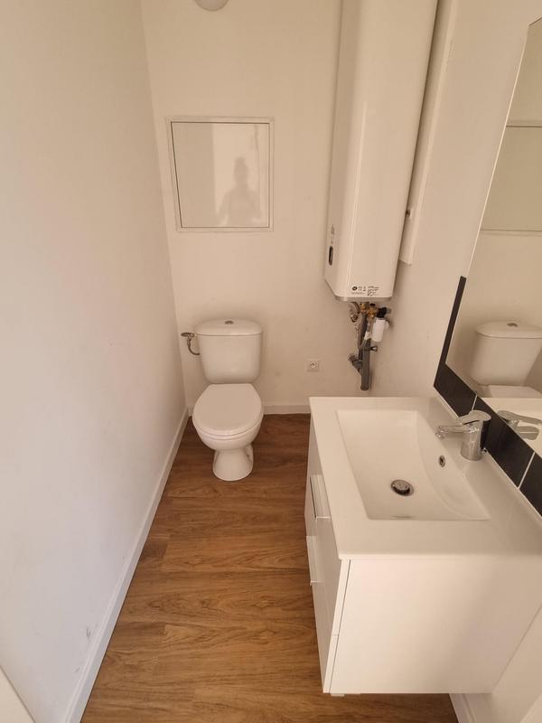 Local commercial - 42 m² - 1 pièce