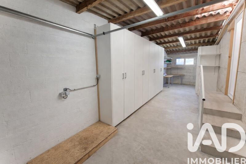 Maison - 93 m² - 5 pièces