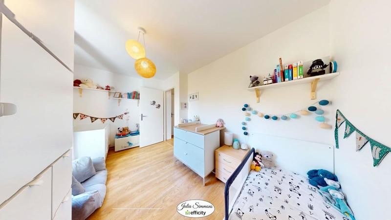 Appartement - 84 m² - 4 pièces