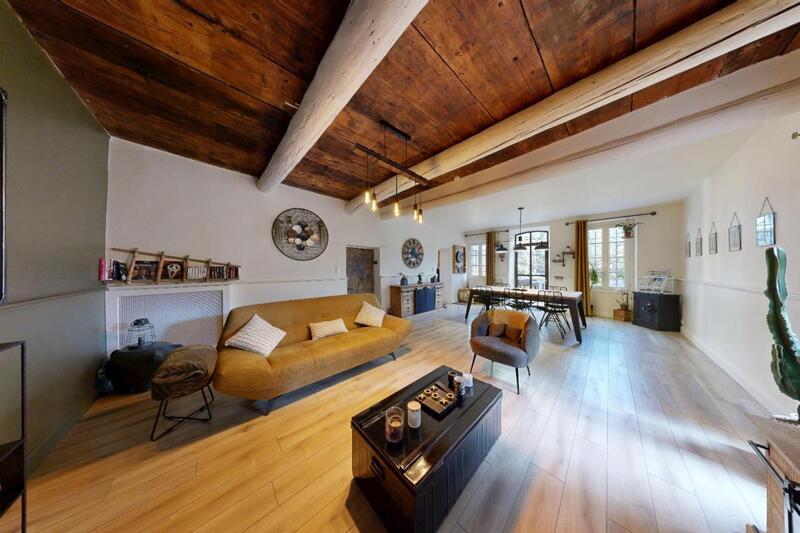 Maison - 160 m² - 8 pièces