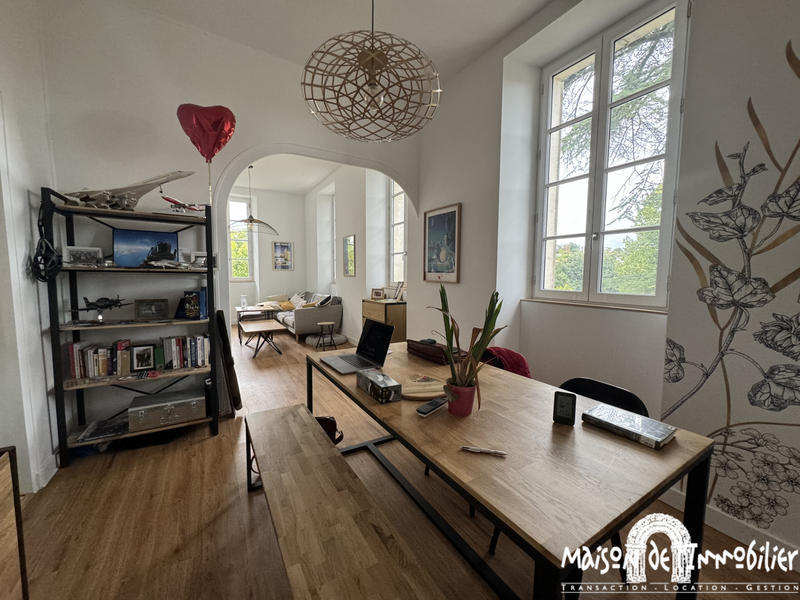 Appartement - 90 m² - 4 pièces