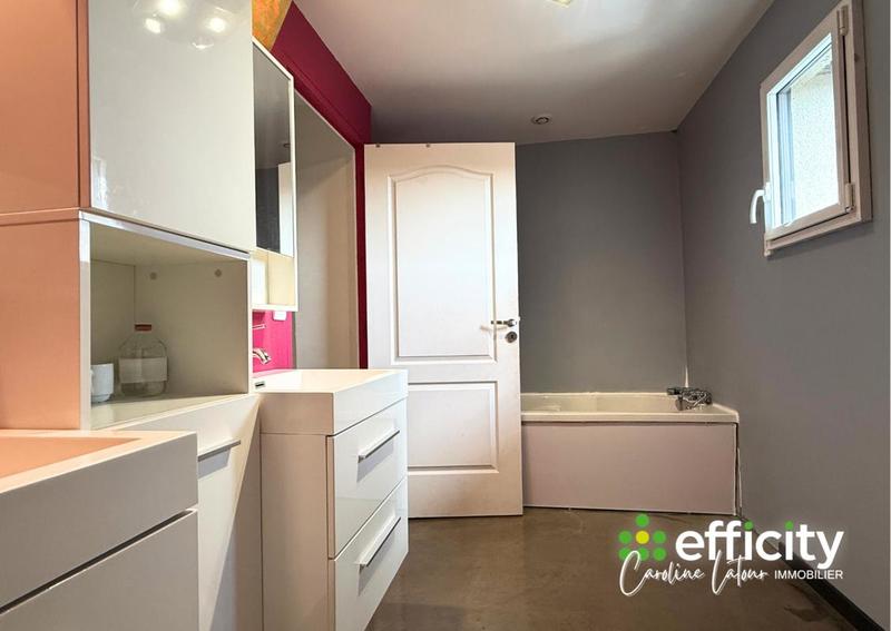 Maison - 152 m² - 6 pièces