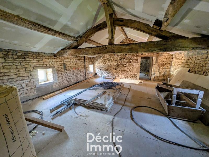 Maison ancienne - 204 m² - 3 pièces