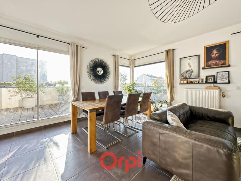 Penthouse - 113 m² - 4 pièces