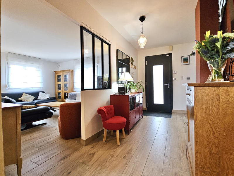 Maison - 221 m² - 8 pièces