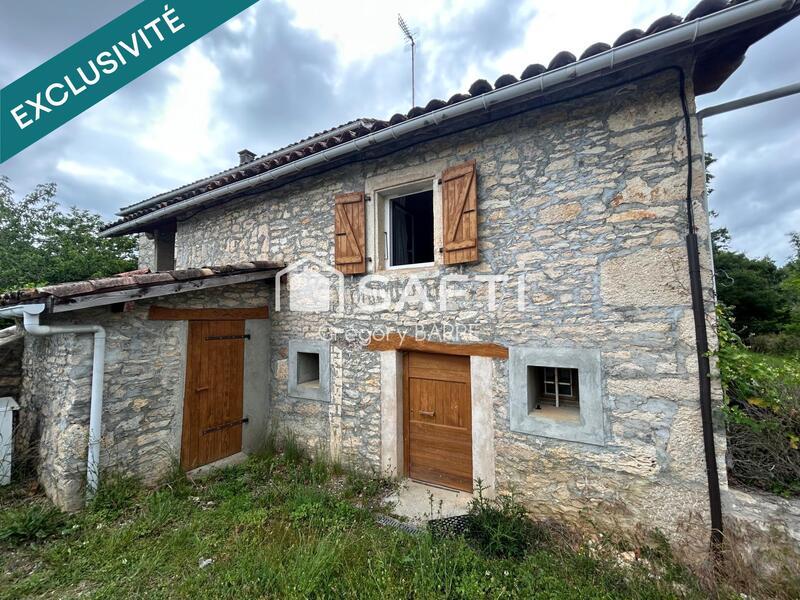 Maison - 90 m² - 5 pièces