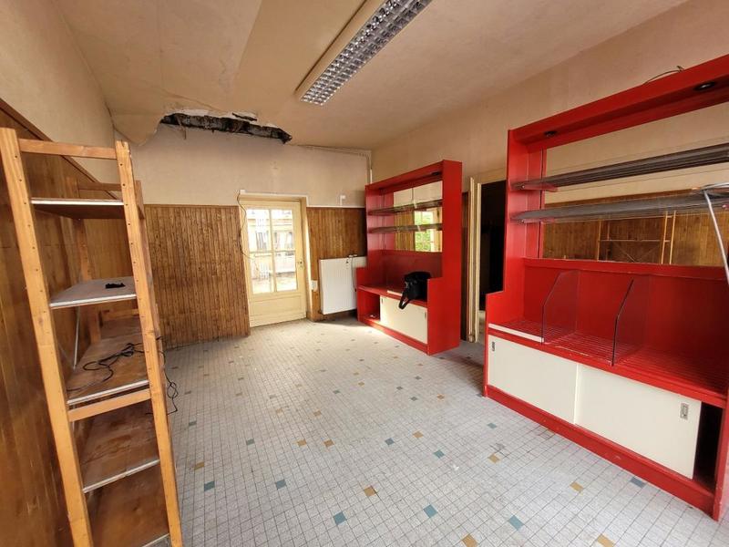 Maison - 216 m² - 10 pièces