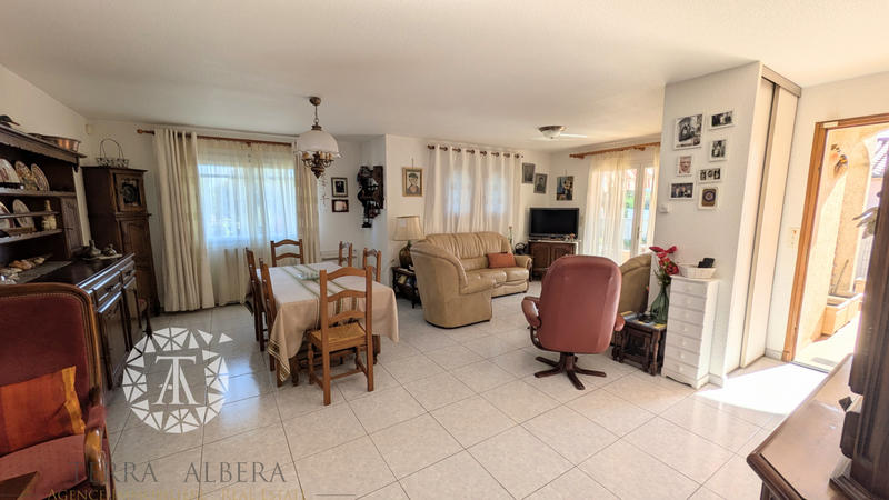 Villa - 99 m² - 4 pièces