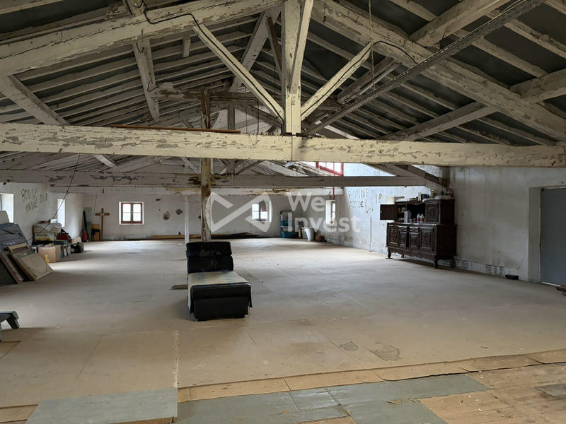 Maison - 300 m² - 6 pièces