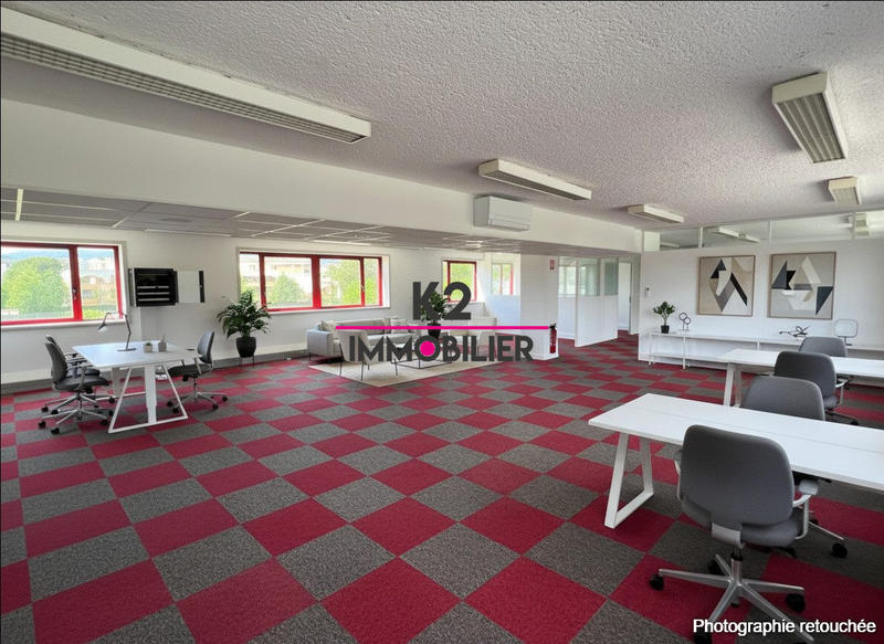 Bureau - 231 m²
