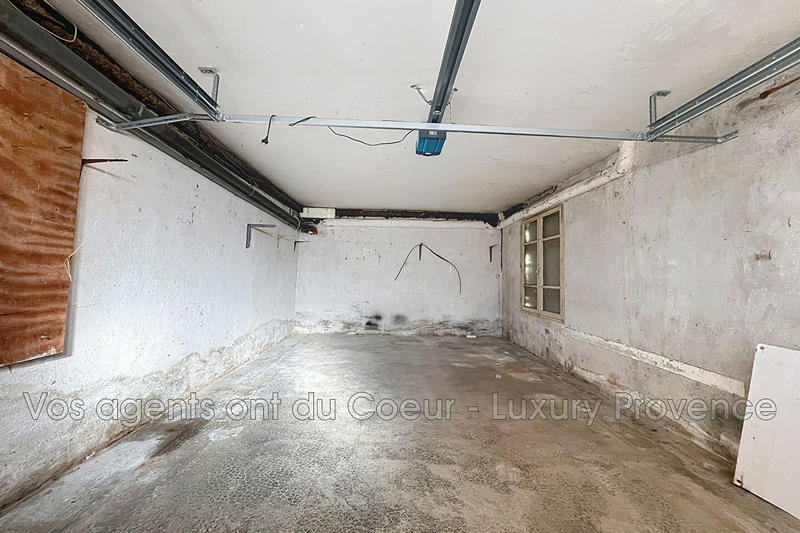 Maison - 174 m² - 9 pièces