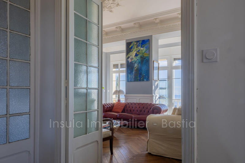 Maison de maîtres - 367 m² - 12 pièces