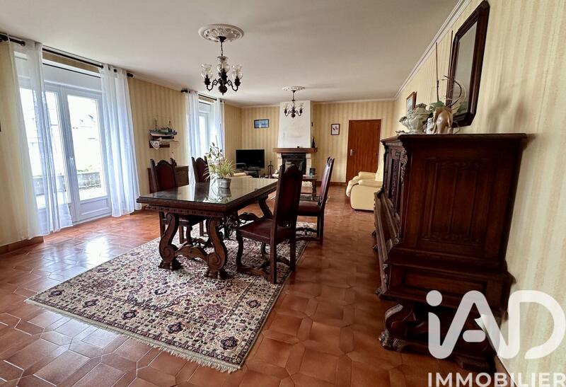 Maison - 165 m² - 7 pièces