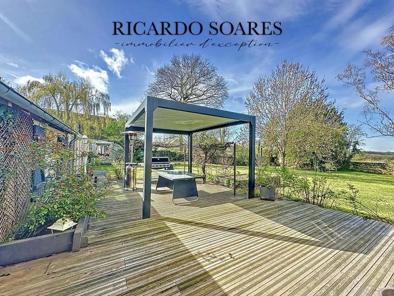 Demeure - 574 m² - 10 pièces