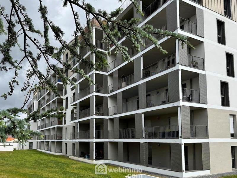 Appartement - 103 m² - 4 pièces