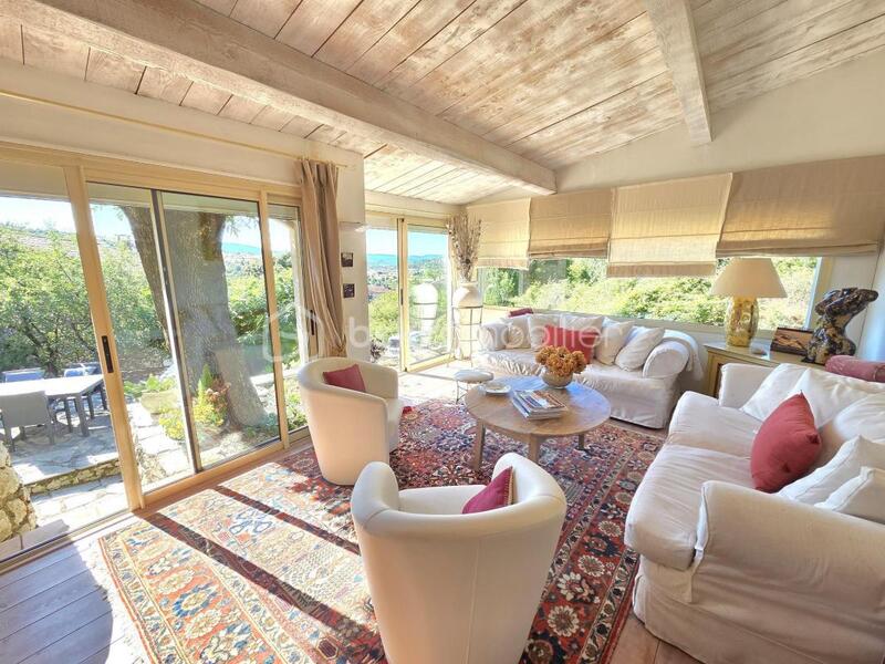 Mas - 210 m² - 10 pièces