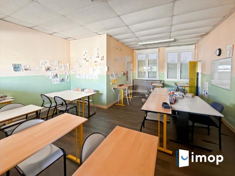 Local commercial - 590 m²