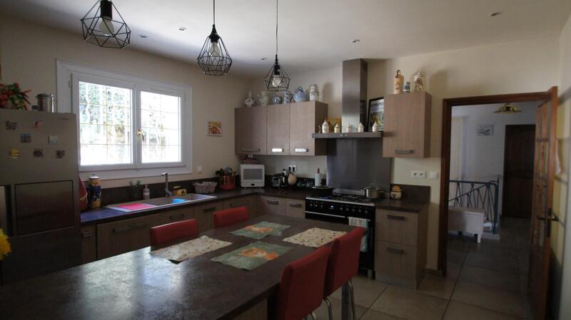 Maison - 297 m² - 10 pièces