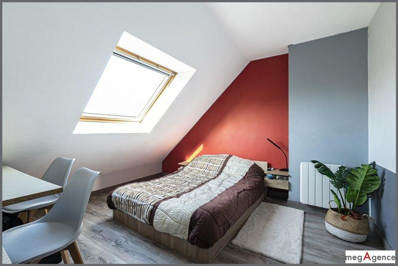 Maison - 161 m² - 9 pièces