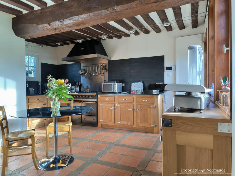 Maison ancienne - 146 m² - 8 pièces