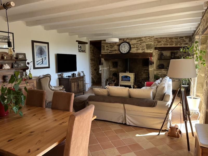 Propriété - 250 m² - 11 pièces