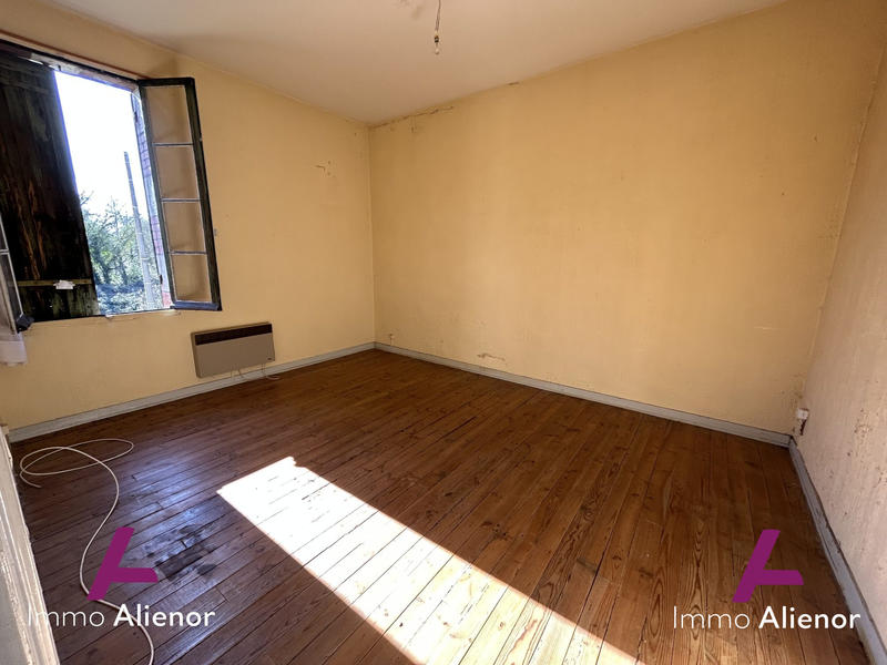 Maison - 290 m² - 11 pièces