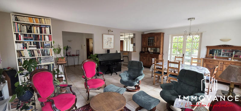 Maison - 209 m² - 7 pièces