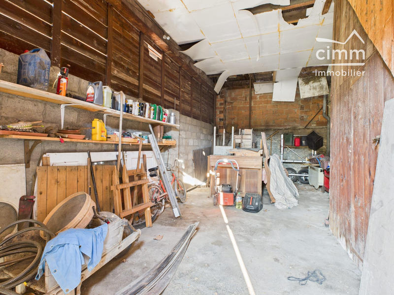 Maison ancienne - 300 m² - 3 pièces