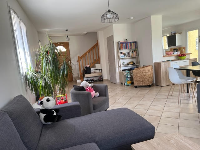 Maison - 103 m² - 4 pièces