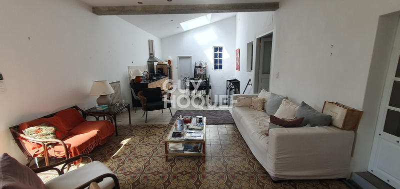 Maison - 260 m² - 7 pièces