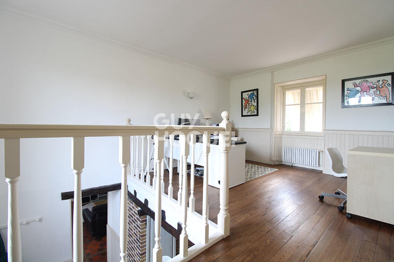 Maison - 190 m² - 8 pièces